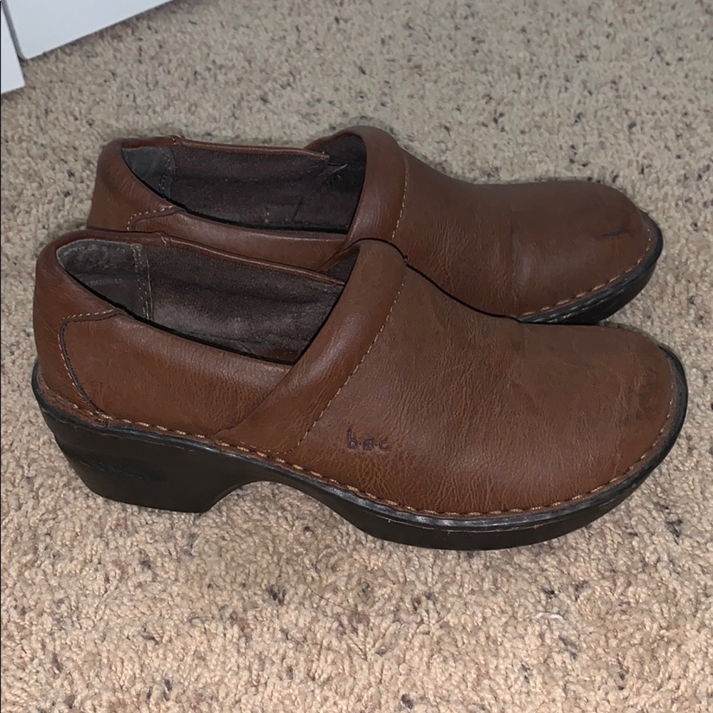 Nurse clogs